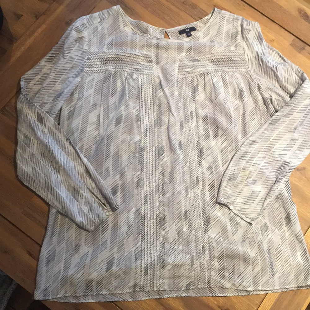 Lightweight gap blouse